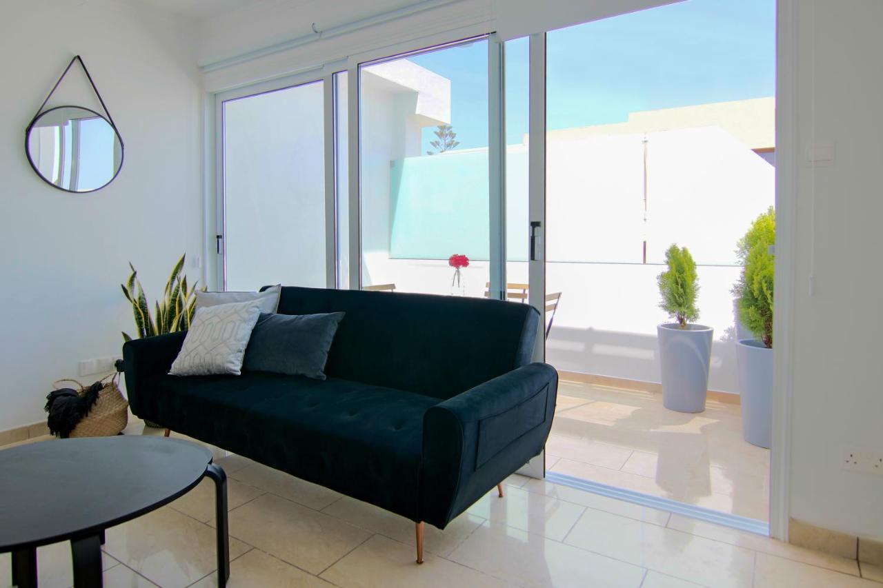 Apartamento Phaedrus Living: Seaside Luxury Flat Lighthouse 62 Paphos Exterior foto